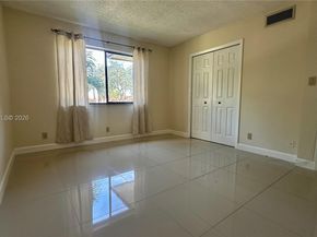 16210 Laurel Dr 203, Weston FL 33326
