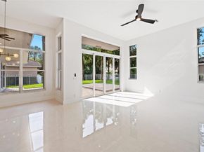 1807 Victoria Pointe Cir, Weston FL 33327