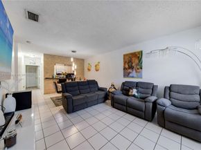190 E 16th St, Hialeah FL 33010