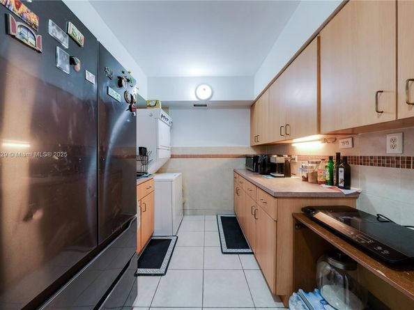 190 E 16th St, Hialeah FL 33010