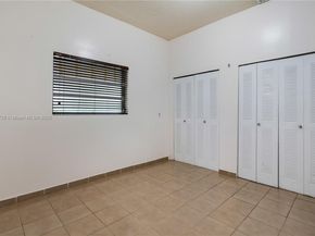 190 E 16th St, Hialeah FL 33010