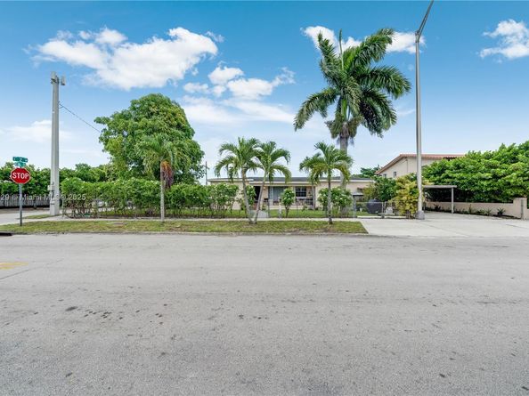 190 E 16th St, Hialeah FL 33010