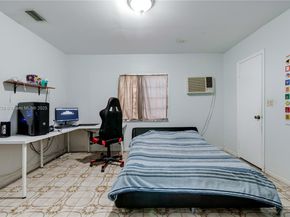 190 E 16th St, Hialeah FL 33010