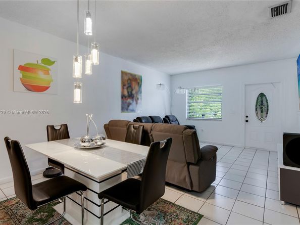 190 E 16th St, Hialeah FL 33010