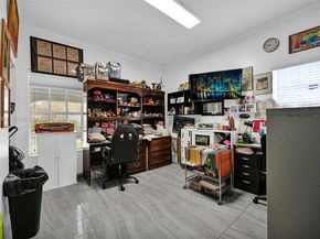 18950 SW 50th St, Southwest Ranches FL 33332
