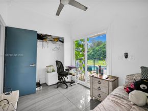 18950 SW 50th St, Southwest Ranches FL 33332