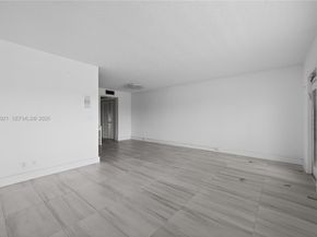 3023 Cambridge B 3023, Deerfield Beach FL 33442