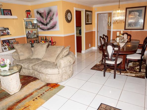 4290 NW 49th Ter, Lauderdale Lakes FL 33319