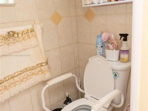 4290 NW 49th Ter, Lauderdale Lakes FL 33319