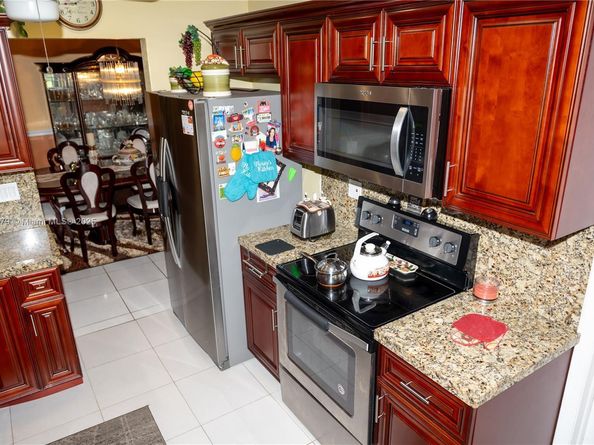 4290 NW 49th Ter, Lauderdale Lakes FL 33319