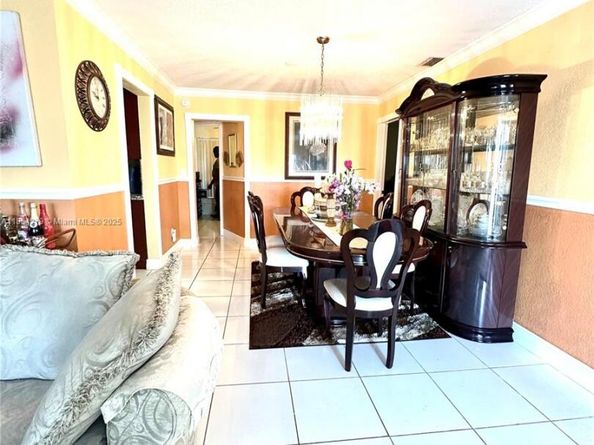 4290 NW 49th Ter, Lauderdale Lakes FL 33319