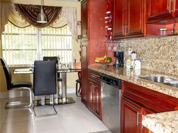 4290 NW 49th Ter, Lauderdale Lakes FL 33319