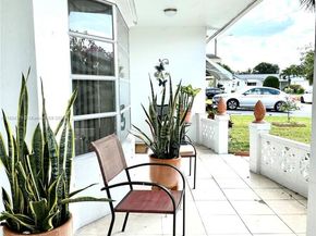 4290 NW 49th Ter, Lauderdale Lakes FL 33319