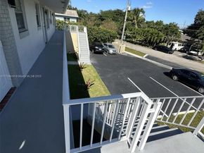 6101 Garfield St, Hollywood FL 33024