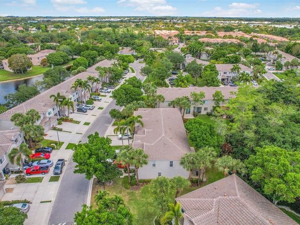 Undisclosed Address #A11918702, Coconut Creek FL 33073