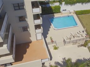 1623 Collins Ave 218, Miami Beach FL 33139