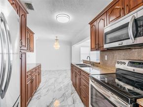 3240 NW 17th St, Lauderhill FL 33311