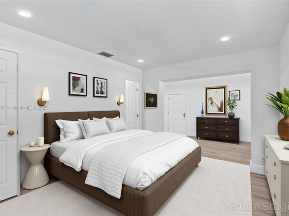 3240 NW 17th St, Lauderhill FL 33311