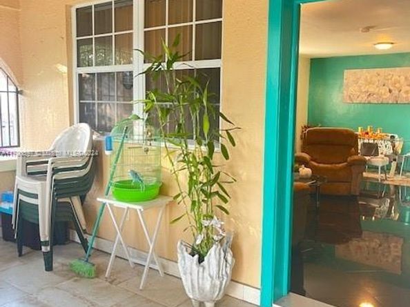 161 NW 35th St, Miami FL 33127