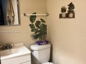 161 NW 35th St, Miami FL 33127