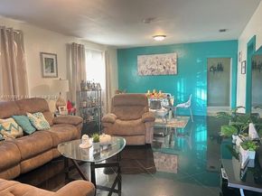 161 NW 35th St, Miami FL 33127