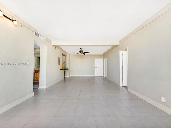 401 69th St 713, Miami Beach FL 33141