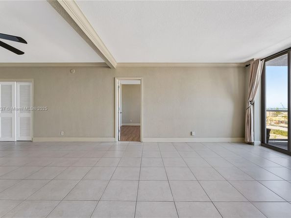 401 69th St 713, Miami Beach FL 33141