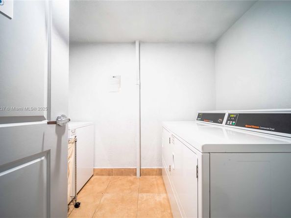 401 69th St 713, Miami Beach FL 33141