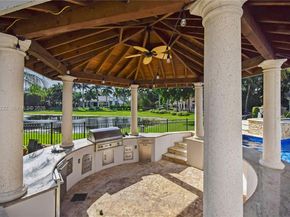 3502 Derby Ln, Weston FL 33331