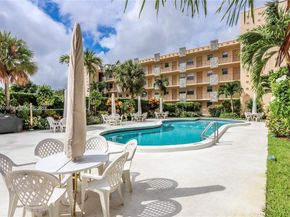 2145 Pierce St 421, Hollywood FL 33020