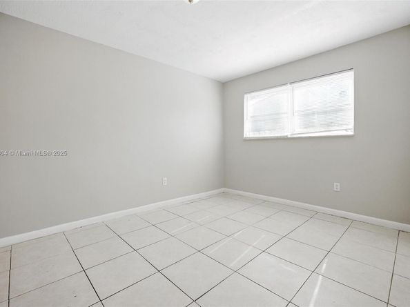 7187 NW 22nd St, Sunrise FL 33313