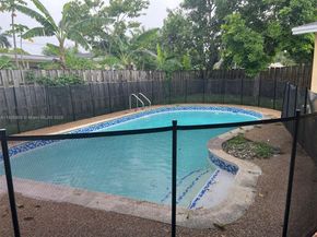 7187 NW 22nd St, Sunrise FL 33313