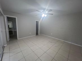 7187 NW 22nd St, Sunrise FL 33313