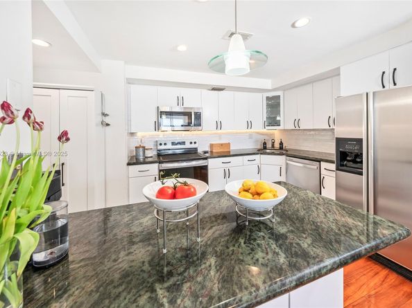 2100 Sans Souci Blvd B1006, North Miami FL 33181