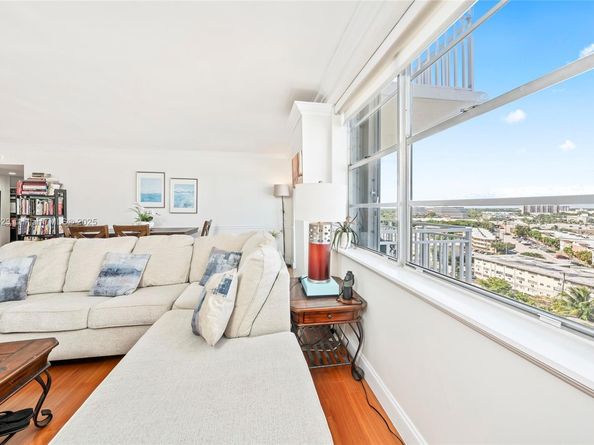 2100 Sans Souci Blvd B1006, North Miami FL 33181