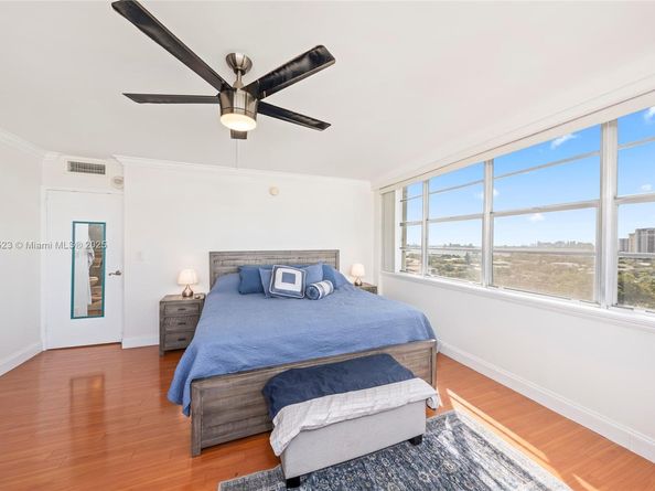 2100 Sans Souci Blvd B1006, North Miami FL 33181