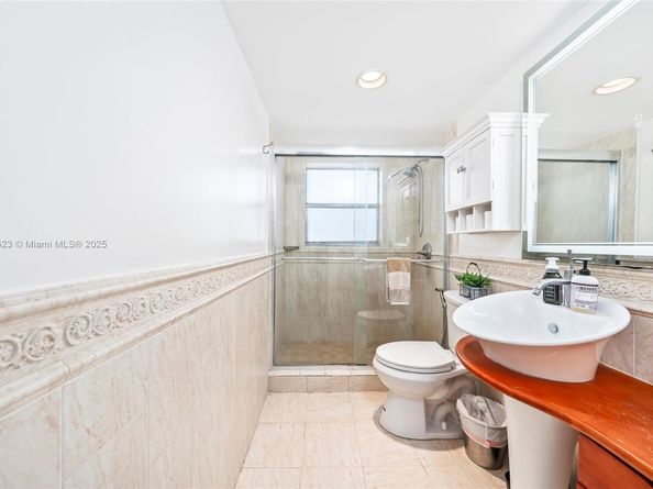 2100 Sans Souci Blvd B1006, North Miami FL 33181