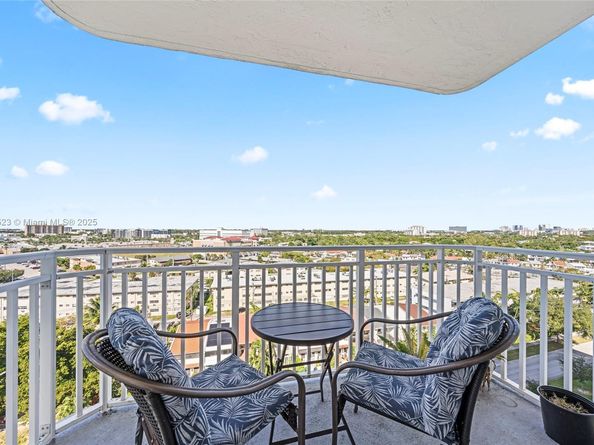 2100 Sans Souci Blvd B1006, North Miami FL 33181