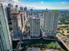 690 SW 1st Ct 2101, Miami FL 33130