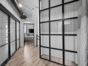 690 SW 1st Ct 2101, Miami FL 33130