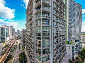 690 SW 1st Ct 2101, Miami FL 33130