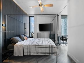 690 SW 1st Ct 2101, Miami FL 33130