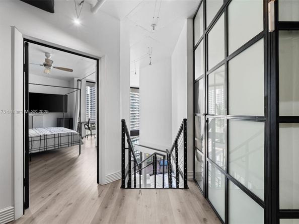 690 SW 1st Ct 2101, Miami FL 33130