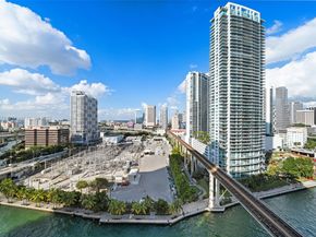 690 SW 1st Ct 2101, Miami FL 33130