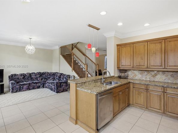 2925 NW 126th Ave 3031, Sunrise FL 33323