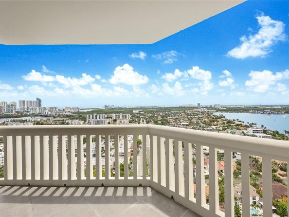 2000 Island Blvd 2507, Aventura FL 33160