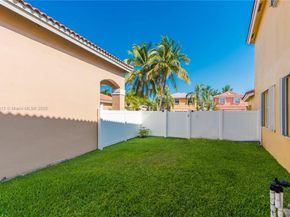 1060 NW 192nd Ave, Pembroke Pines FL 33029