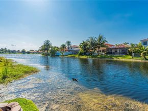 1060 NW 192nd Ave, Pembroke Pines FL 33029
