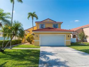 1060 NW 192nd Ave, Pembroke Pines FL 33029
