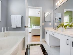 1060 NW 192nd Ave, Pembroke Pines FL 33029